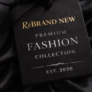 21810	WHBM TOP	SIZE	M